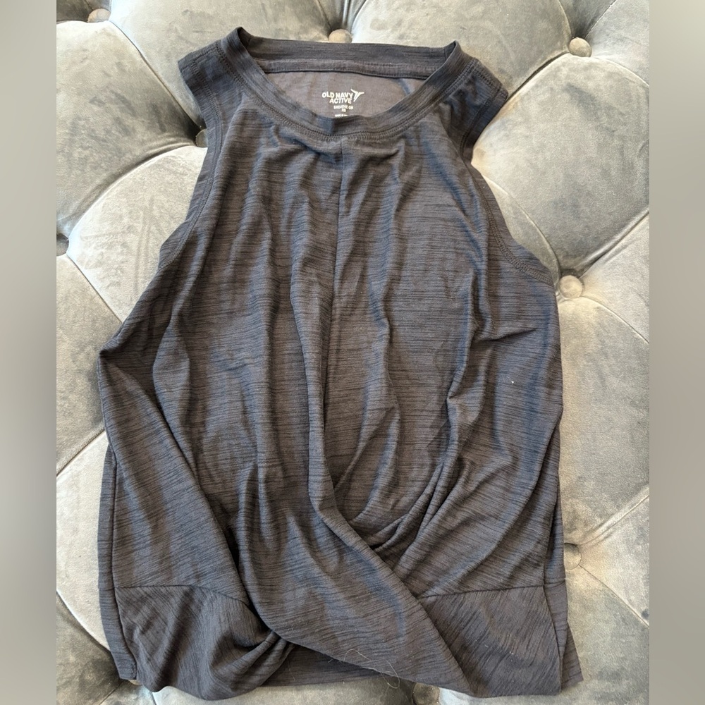 Old Navy Breathe ON Twist-Hem Cropped Tank Top Heather Dark Gray XS